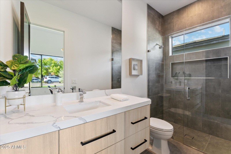 24-24-DSC08292 copy-Edit