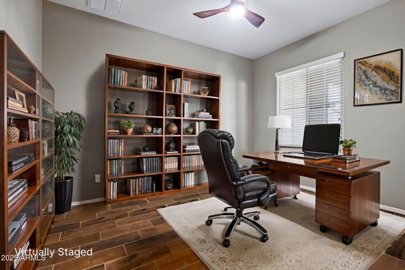 Den - Virtual Staging