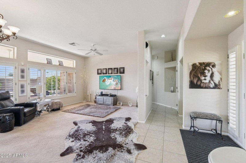 5-web-or-mls-W Sky Hawk Dr-S0708-005