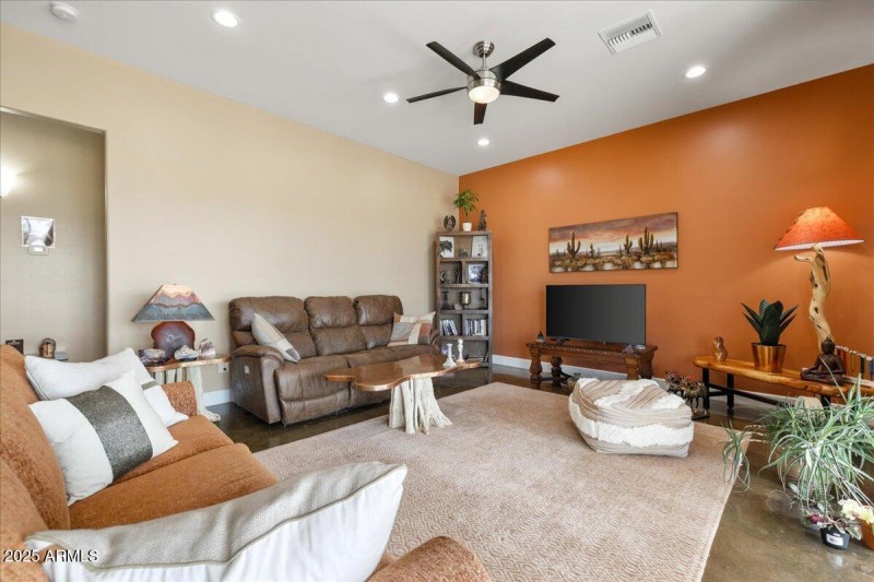 08-Living Room