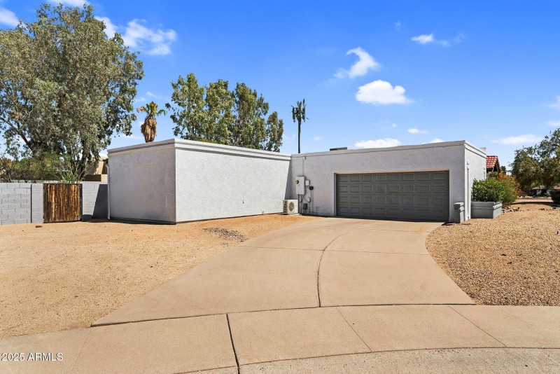 Garage/Side View