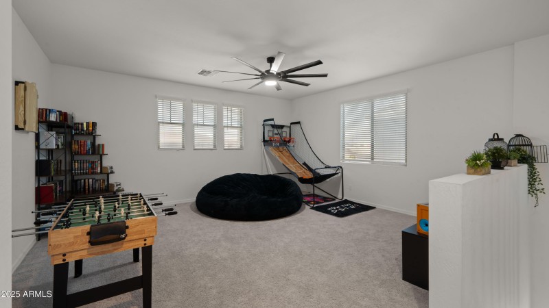 Upstairs Loft Space2