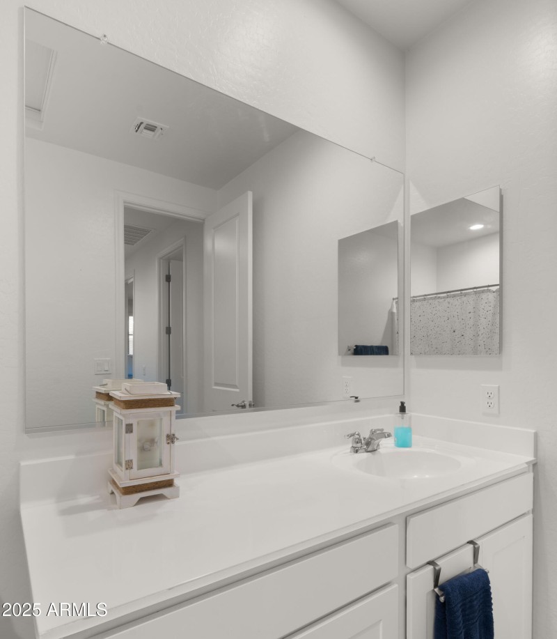 Upstairs Full Bathroom1