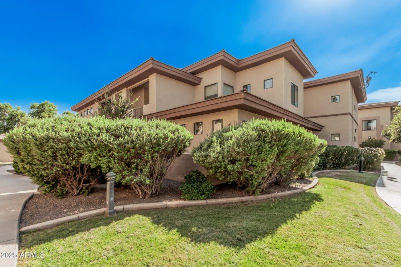 32 Gilbert