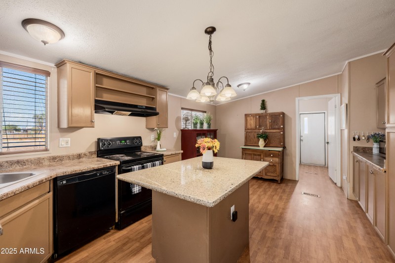 bonnie kitchen