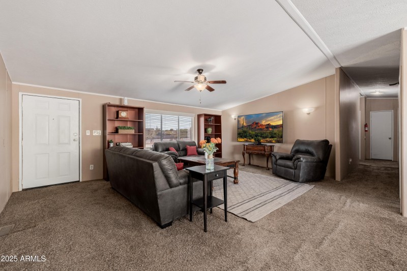bonnie living room