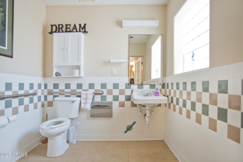 501-Bathroom
