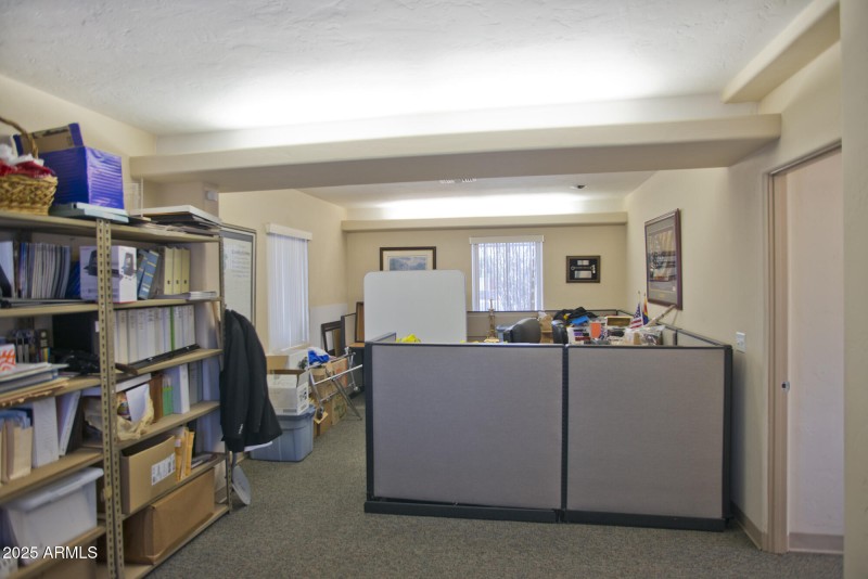 501-Office1