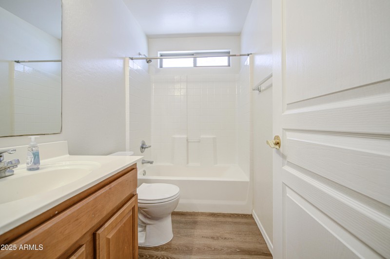 Bathroom 2-pic 1