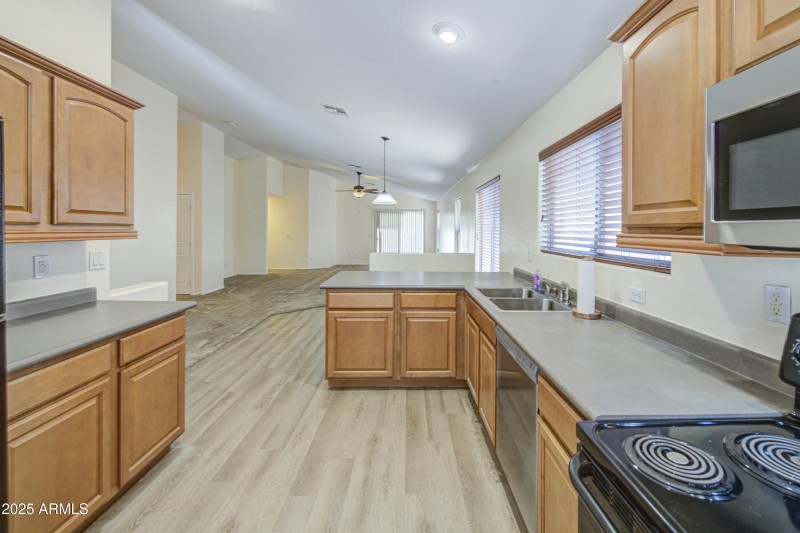 Kitchen 8