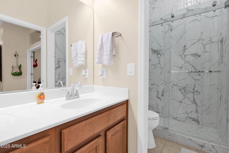 11-web-or-mls-P1268812