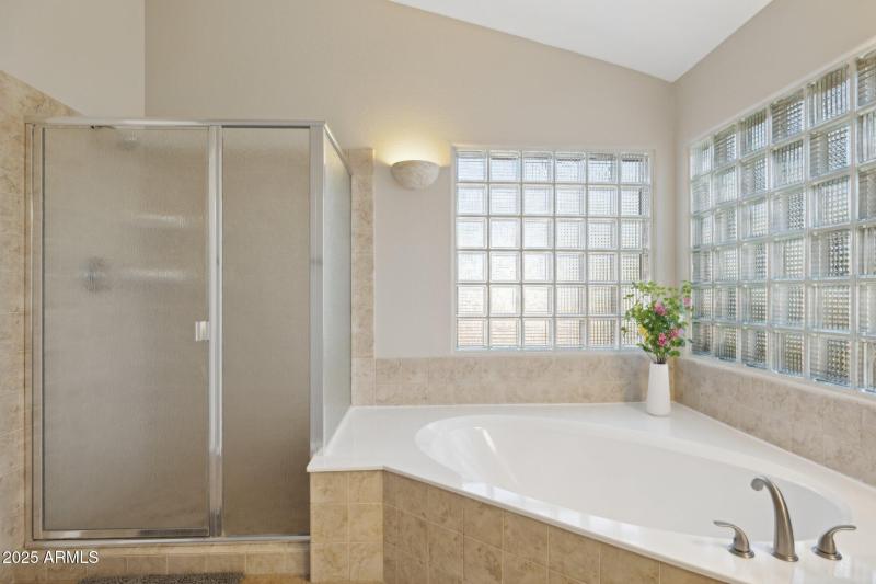 19-web-or-mls-16630-n-61st-pl