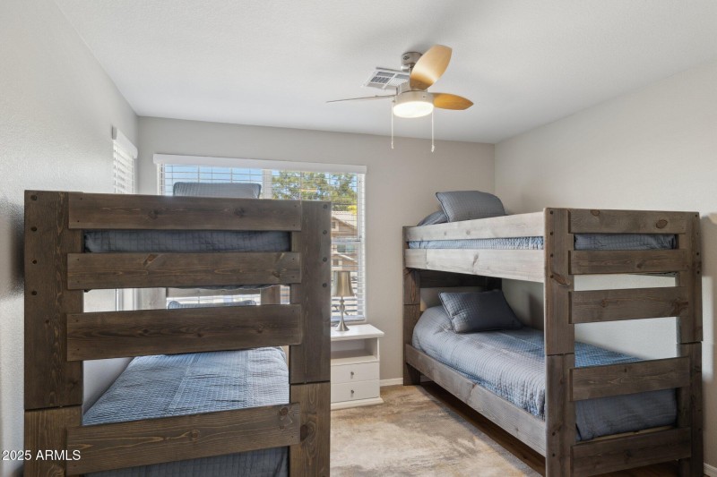 29-web-or-mls-16630-n-61st-pl