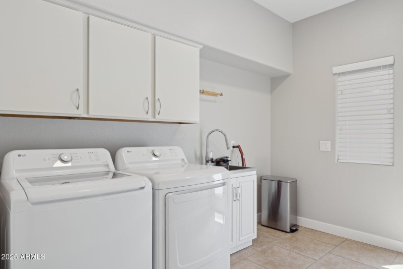 30-web-or-mls-16630-n-61st-pl