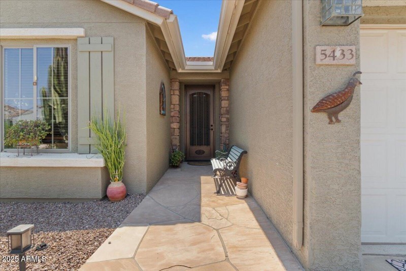 04-Front entry