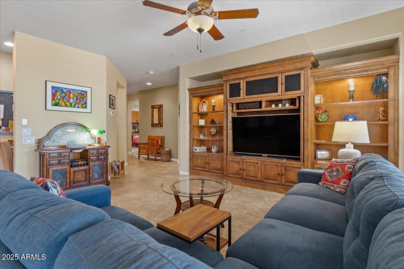 09-Living Room