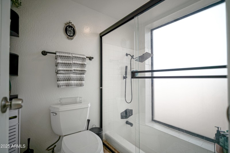 702 E Coral Gables Dr X-9