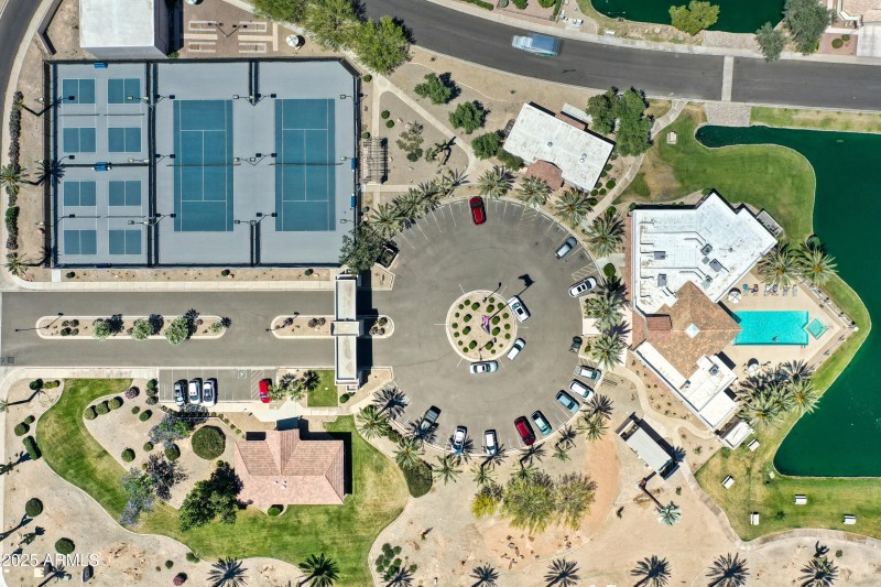 The Landings Pool and Spa