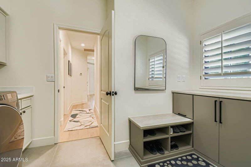 014 - 43 Laundry Room