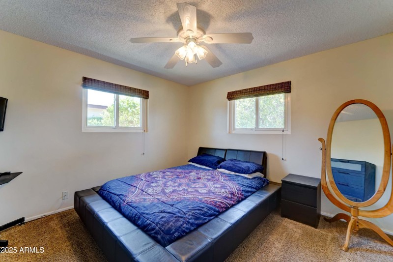 6033 E Colby St-16
