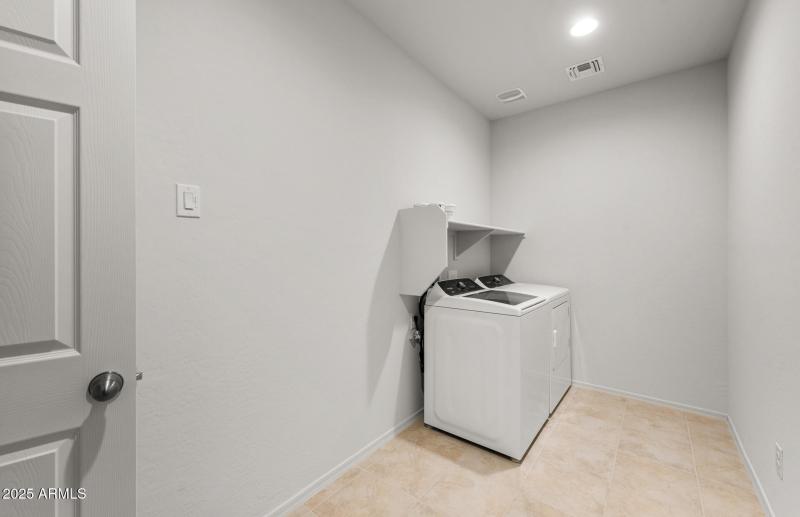 21 - Laundry Room