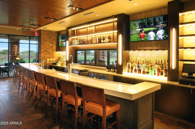9.ANTHEM BAR