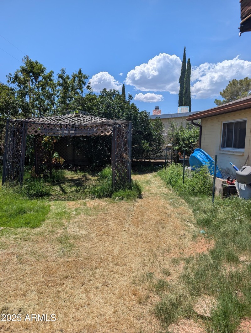 PXL_20250806_190444045.MP