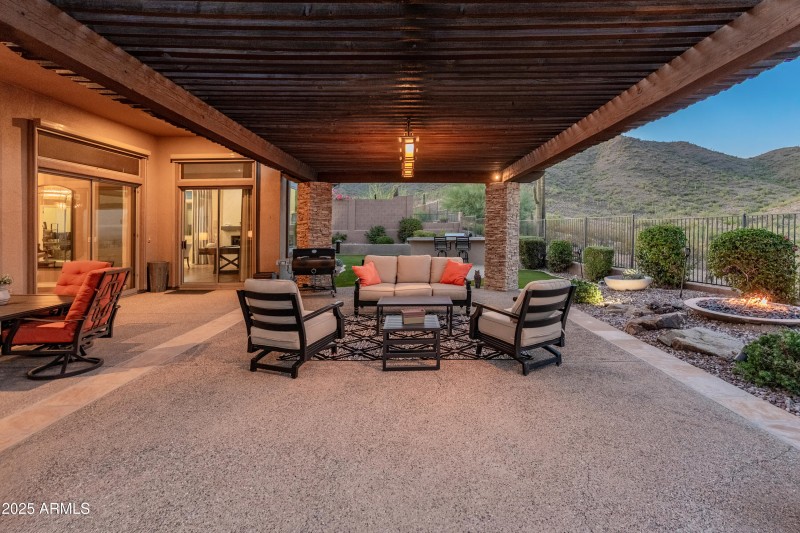 42421 N Back Creek Way-76
