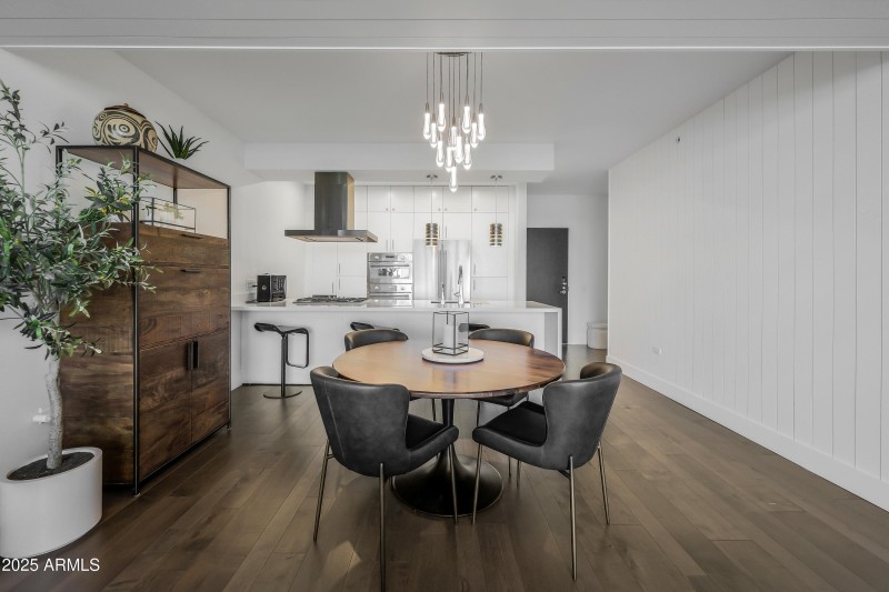 Dining/Kitchen
