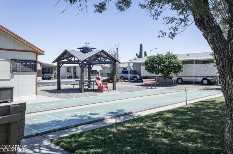 Community area