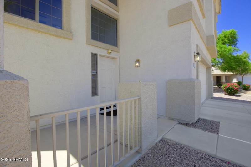 thumbnail_Lisbon Drive (13)