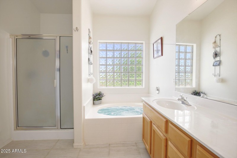 thumbnail_Lisbon Drive (35)