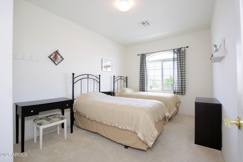 thumbnail_Lisbon Drive (42)