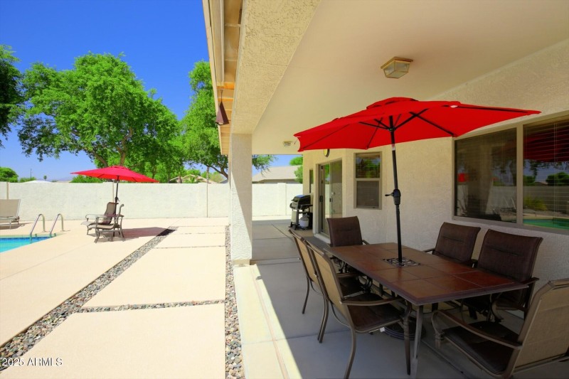 thumbnail_Lisbon Drive (55)