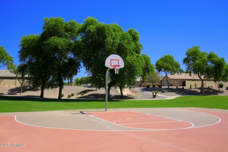 thumbnail_Lisbon Drive (57)