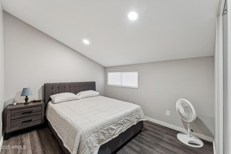 019-bedroom-4