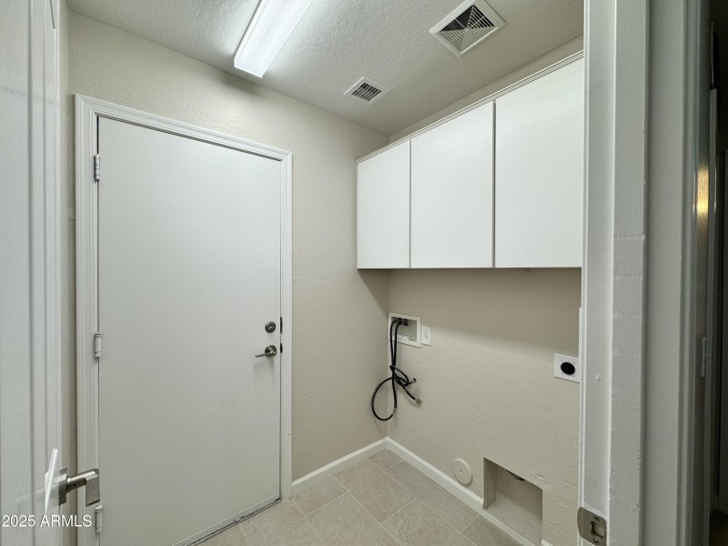 2025-08-09_11-00-42_000