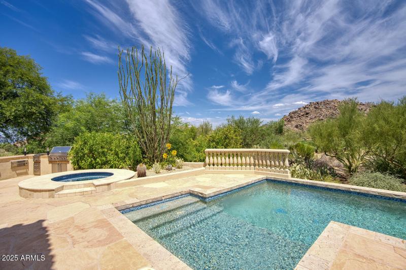 Pool/Spa w/Mountain-Golf Course Views