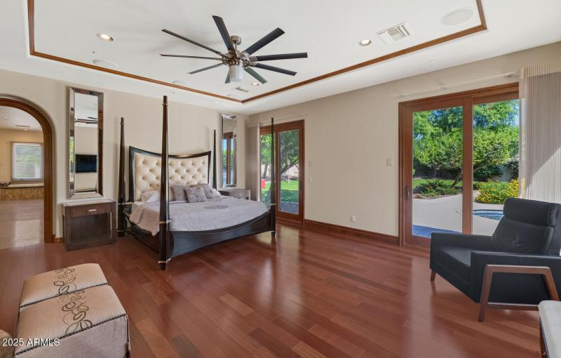 6730 E Sunnyvale Rd-large-030-041-6730 E