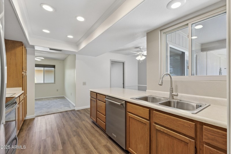 20_12518_W_Prospect18_mls