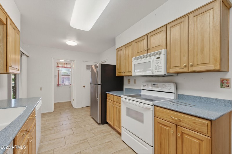 27_10801_W_Mountain_View14_mls