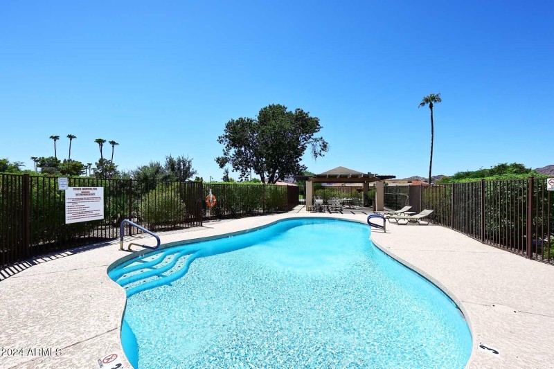 Sandpiper-4th Community Pool