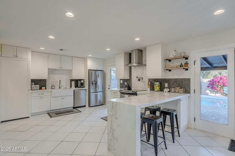 12-web-or-mls-Cypress-12