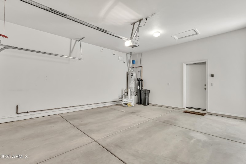 Garage (1)