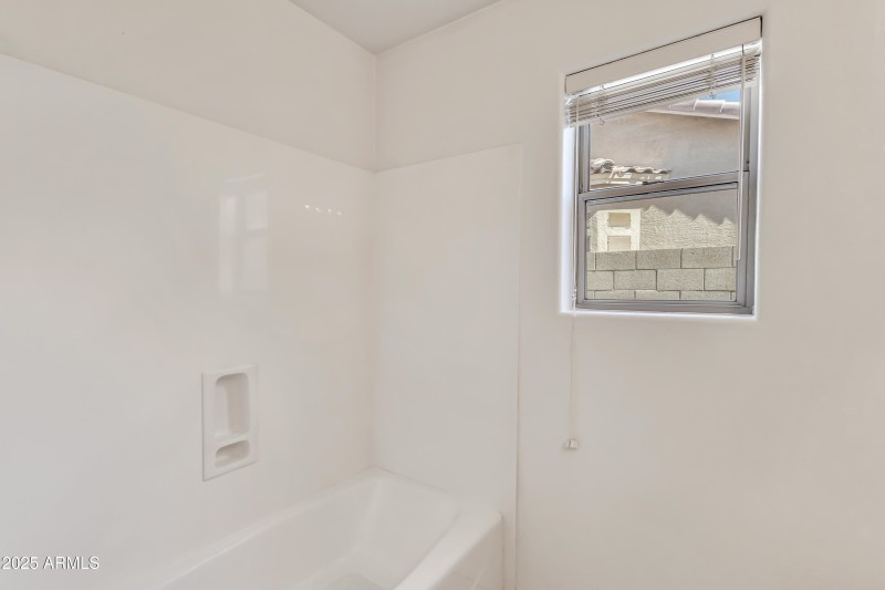 Guest Bathroom (1)