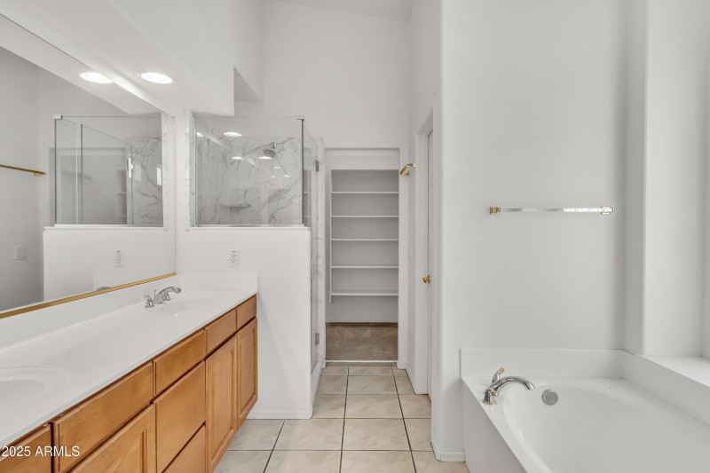 Master Bathroom (2)