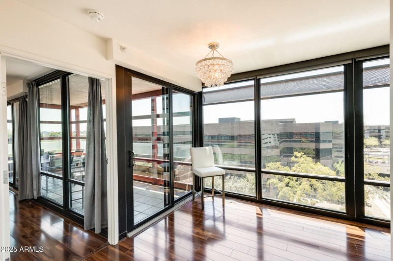 Flex Space Could be Dining or Office