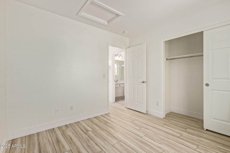 20 -2nd bedroom