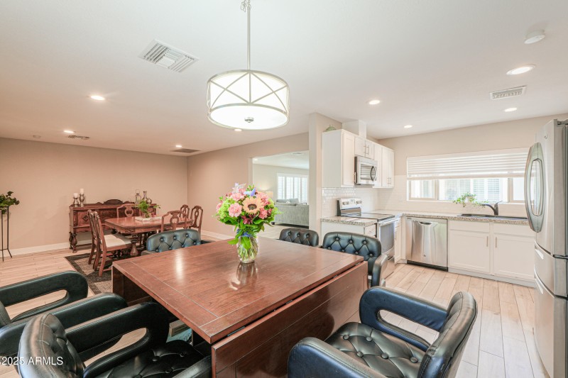 Open Kitchen
