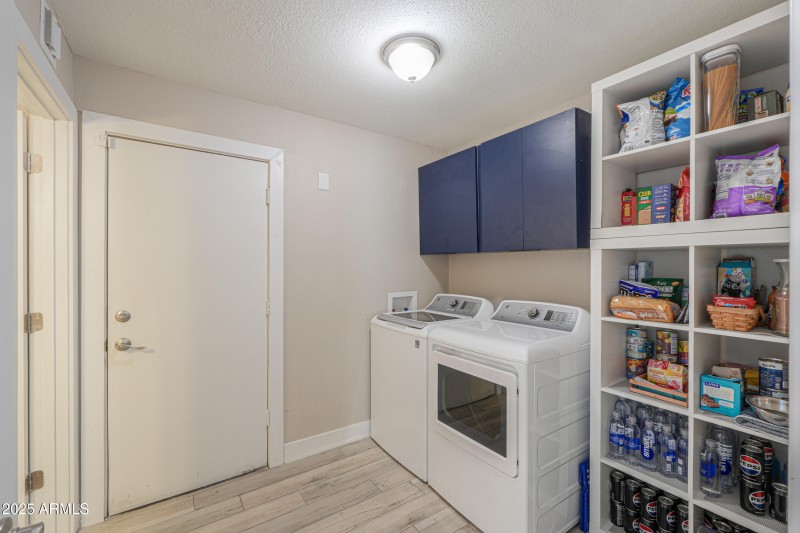 Laundry & Storage